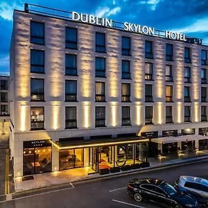 Otel Skylon