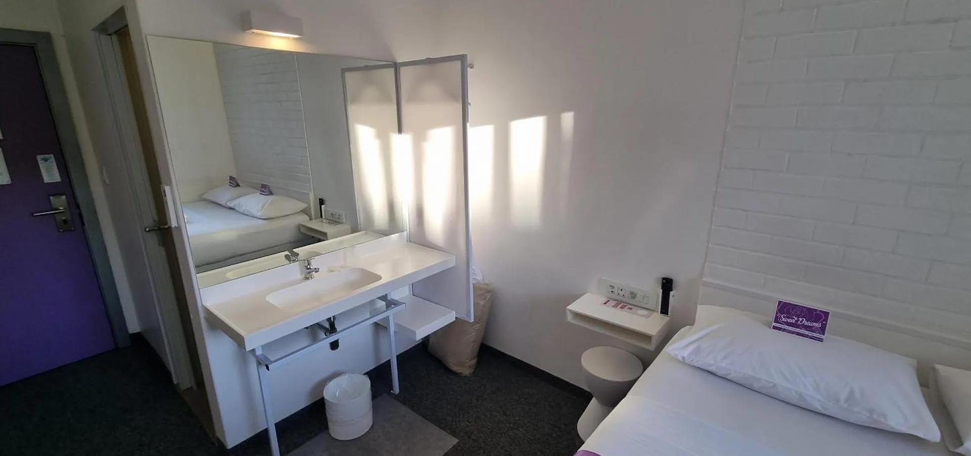Check Inn Hotel Cape Town